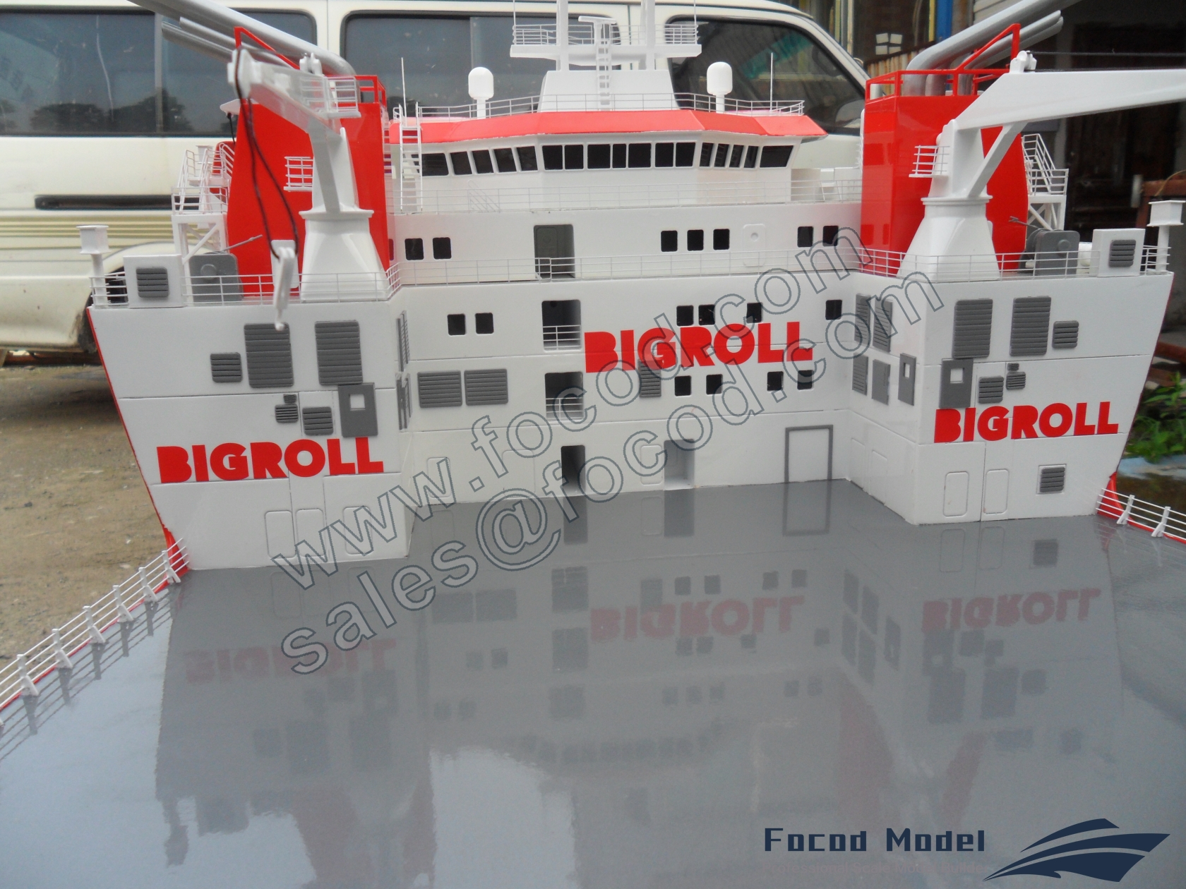 custom made model of 173m Heavy Load Carrier Bigroll Bering